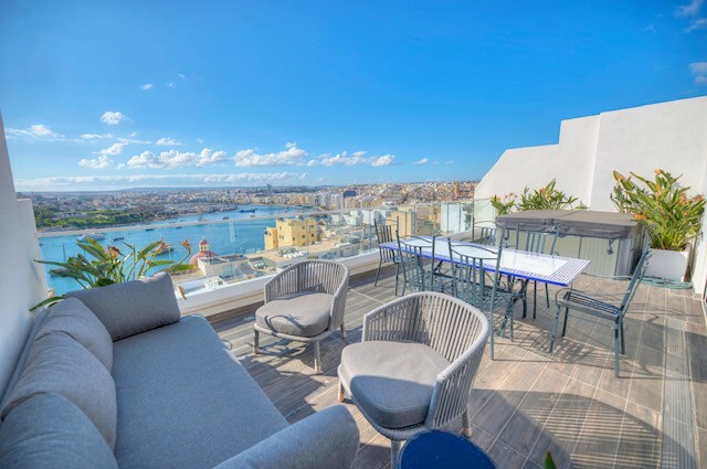 sliema-prime-location-penthouse-christies-malta